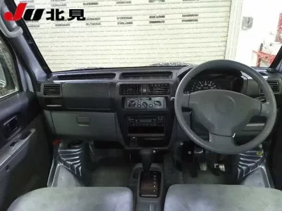 Nissan CLIPPER VAN