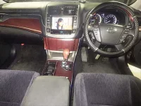 Toyota CROWN лот № 399 оценка 3.5  с аукциона в Японии 2