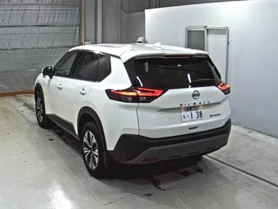 Nissan X-TRAIL  с аукциона в Японии