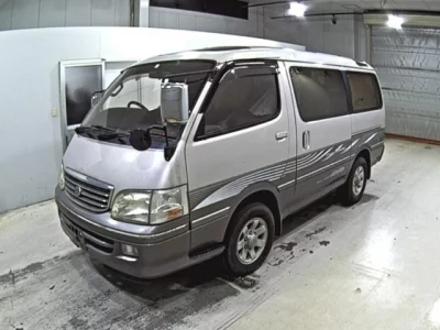 Toyota HIACE  с аукциона в Японии