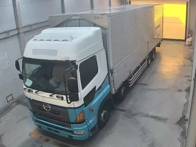 Hino TRUCK
