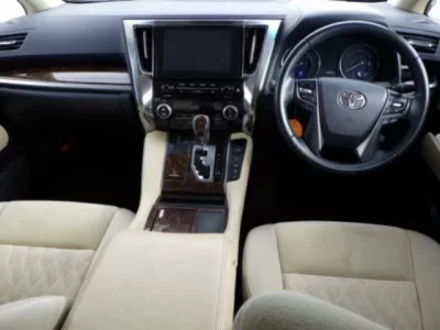 Toyota ALPHARD  с аукциона в Японии