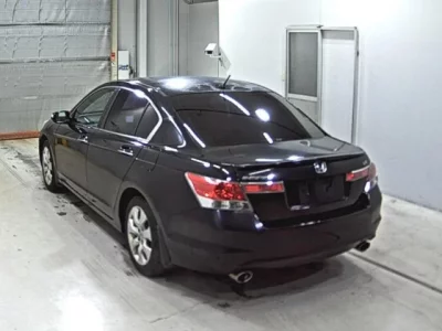 Honda INSPIRE  с аукциона в Японии