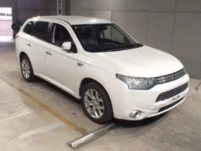 Mitsubishi OUTLANDER PHEV