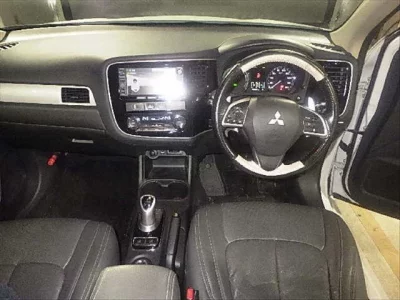 Mitsubishi OUTLANDER PHEV