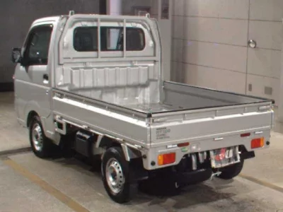 Nissan CLIPPER TRUCK