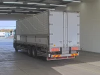 Isuzu GIGA лот № 4215 оценка 3  с аукциона в Японии 1