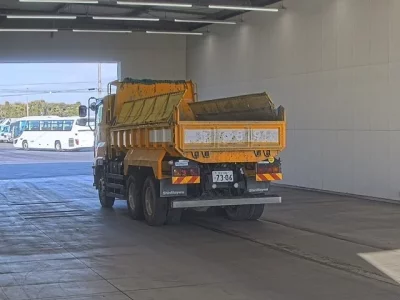 Isuzu GIGA  с аукциона в Японии