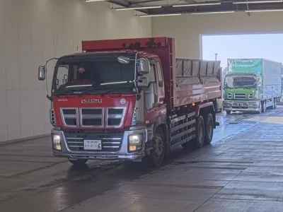 Isuzu GIGA  с аукциона в Японии