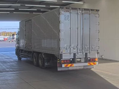 Isuzu GIGA  с аукциона в Японии