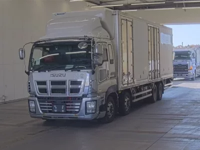 Isuzu GIGA  с аукциона в Японии