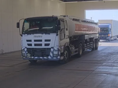 Isuzu GIGA  с аукциона в Японии