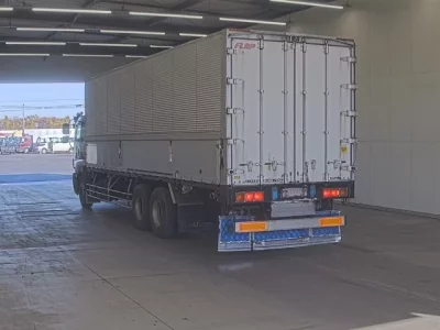 Isuzu GIGA  с аукциона в Японии