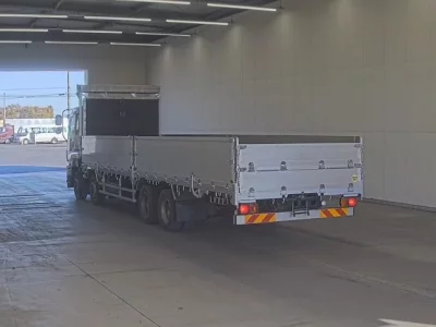 Isuzu GIGA  с аукциона в Японии