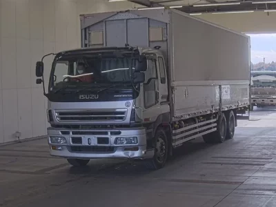 Isuzu GIGA