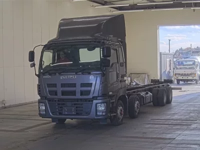 Isuzu GIGA