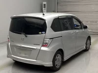 Honda FREED лот № 18005 оценка R  с аукциона в Японии 1