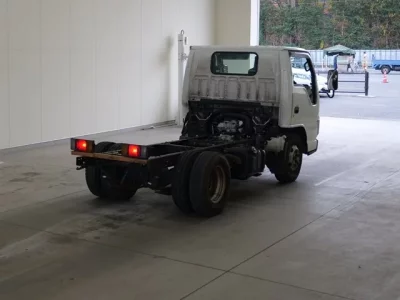Isuzu ELF  с аукциона в Японии