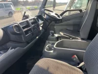 Toyota TOYOACE лот № 22 оценка 3.5  с аукциона в Японии 4