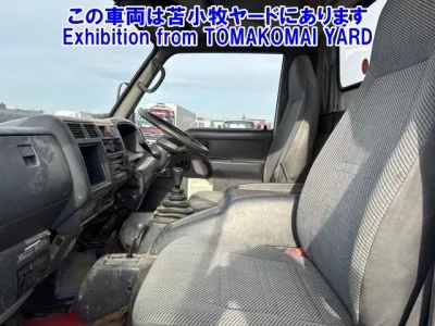 Toyota DYNA  с аукциона в Японии