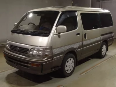 Toyota HIACE  с аукциона в Японии