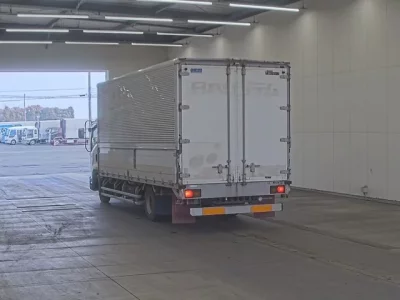 Isuzu FORWARD  с аукциона в Японии