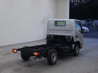 Toyota DYNA лот № 50 оценка 2  с аукциона в Японии 1