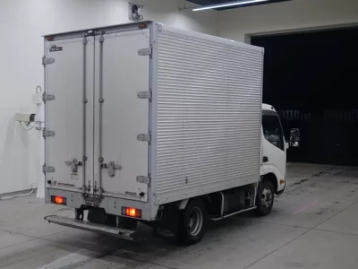 Hino DUTRO  с аукциона в Японии