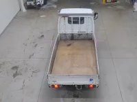 Isuzu ELF лот № 52 оценка R  с аукциона в Японии 2