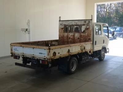 Isuzu ELF  с аукциона в Японии