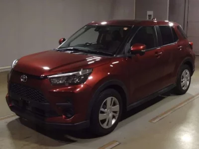 Toyota RAIZE  с аукциона в Японии