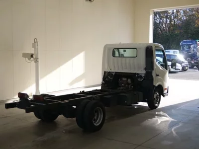 Hino DUTRO  с аукциона в Японии
