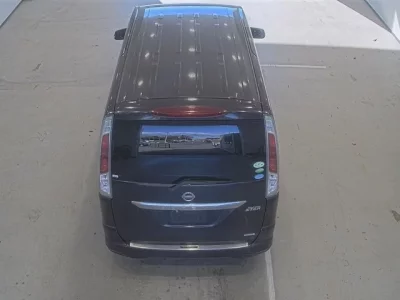 Nissan SERENA  с аукциона в Японии