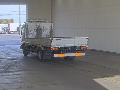 Isuzu FORWARD  с аукциона в Японии