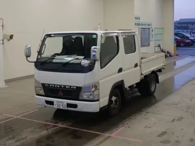 Mitsubishi CANTER  с аукциона в Японии
