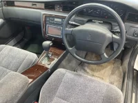 Toyota CROWN лот № 20109 оценка 3.5  с аукциона в Японии 3