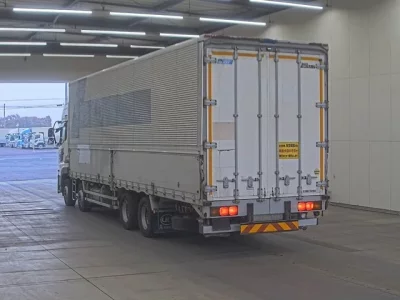 Nissan QUON  с аукциона в Японии