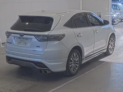 Toyota HARRIER  с аукциона в Японии