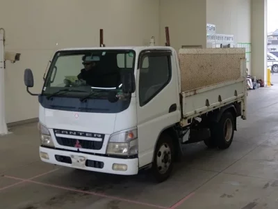 Mitsubishi CANTER  с аукциона в Японии