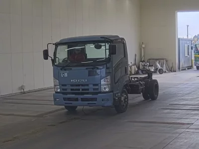 Isuzu FORWARD  с аукциона в Японии