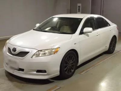 Toyota CAMRY  с аукциона в Японии