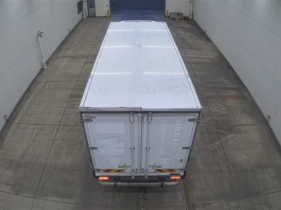 Isuzu FORWARD  с аукциона в Японии