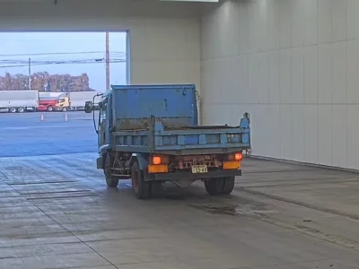 Isuzu FORWARD  с аукциона в Японии