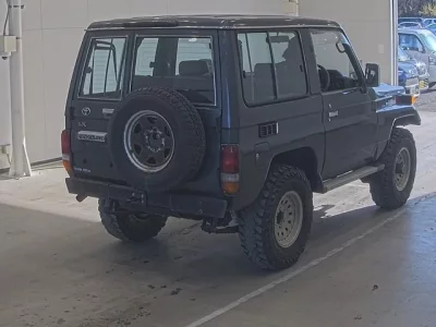 Toyota LAND CRUISER