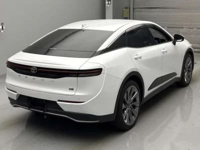 Toyota CROWN CROSSOVER