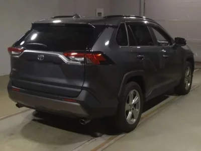 Toyota RAV4  с аукциона в Японии