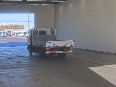 Isuzu FORWARD  с аукциона в Японии