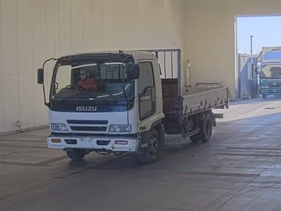 Isuzu FORWARD  с аукциона в Японии