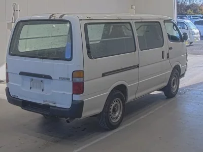Toyota HIACE VAN  с аукциона в Японии