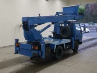 Mitsubishi CANTER лот № 1135 оценка R  с аукциона в Японии 1